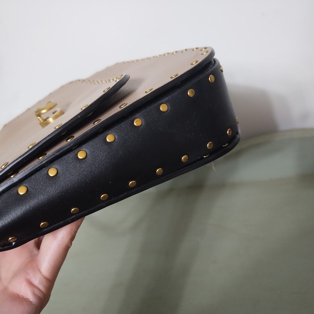 Used Ellie With Rivets - Picture 12 of 16